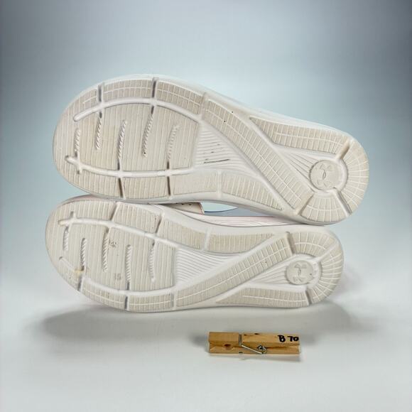 Under Armour Ignite IX Orange Lightweight Slide Sandal 3022717-111 Womens Size 8 - Picture 8 of 8